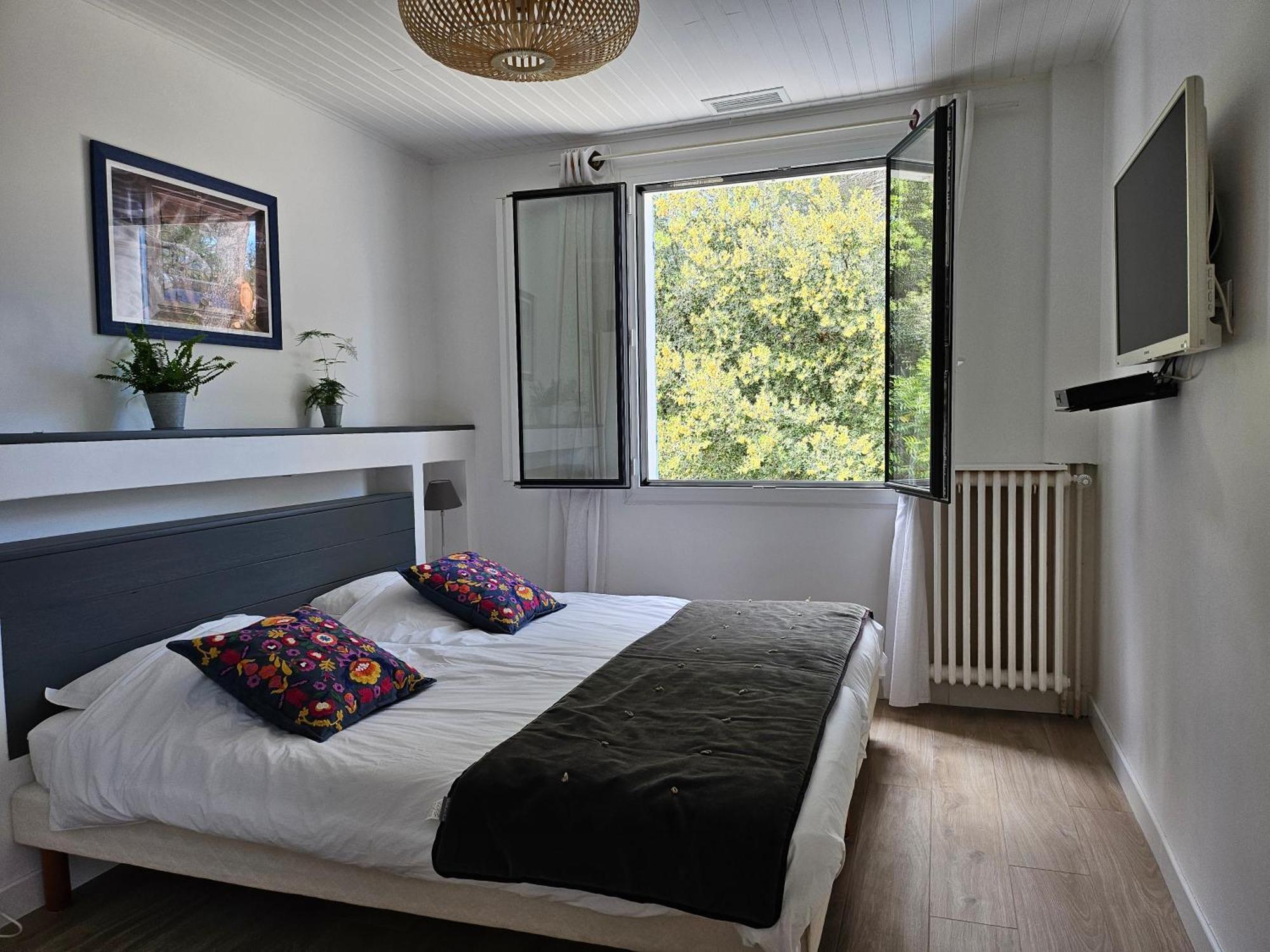 La Luberonne Bed & Breakfast Lourmarin Dış mekan fotoğraf